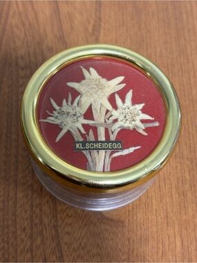 Vintage Swiss Edelweiss Music Box – Kleine Scheidegg – “Happy Wanderer”